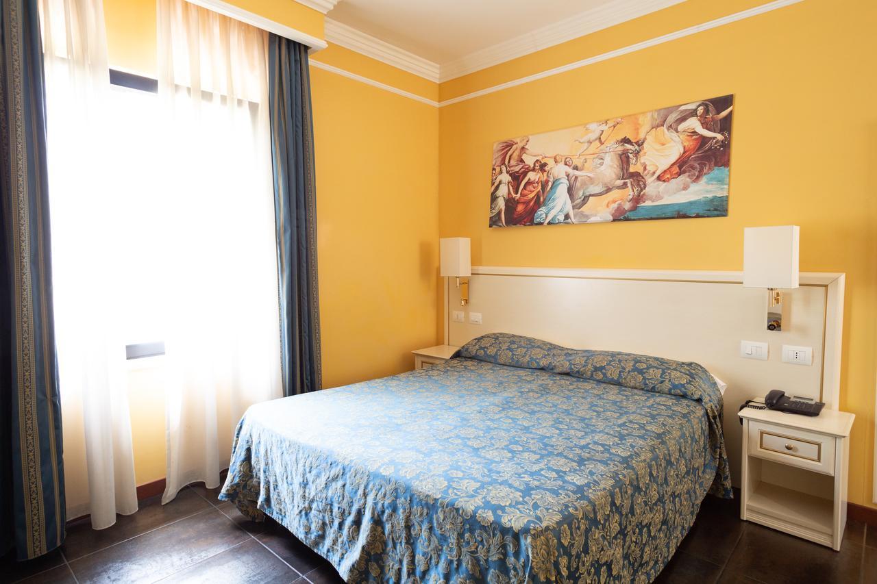 Cervara Park Hotel Rome Bagian luar foto