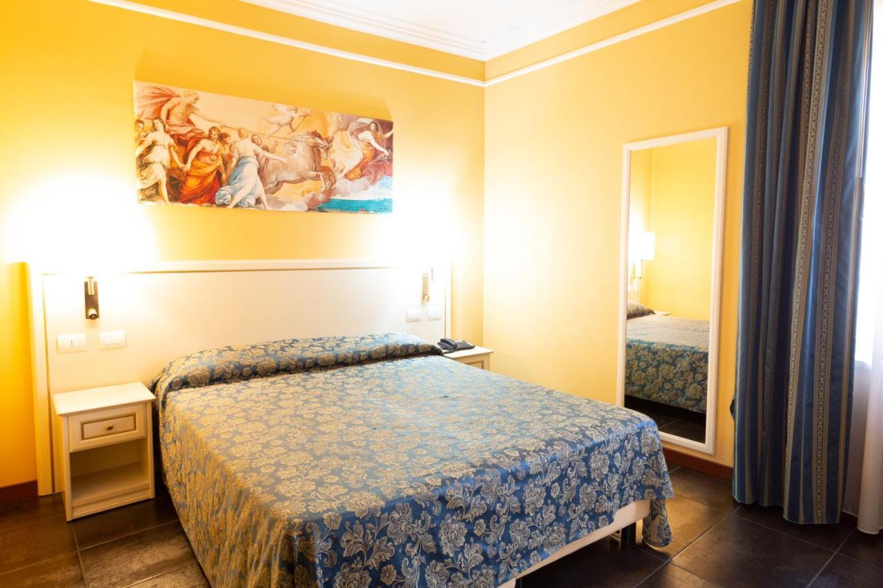 Cervara Park Hotel Rome Bagian luar foto