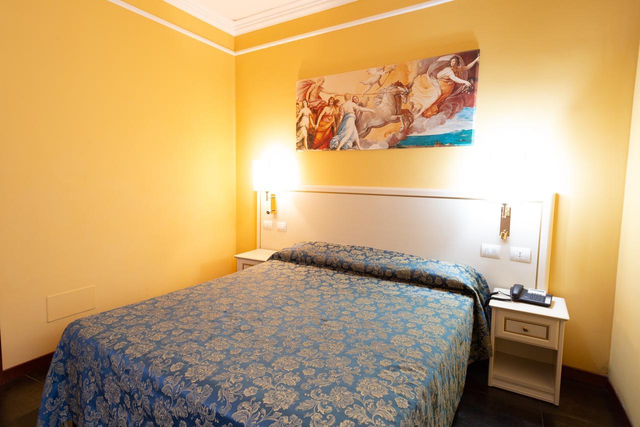 Cervara Park Hotel Rome Bagian luar foto
