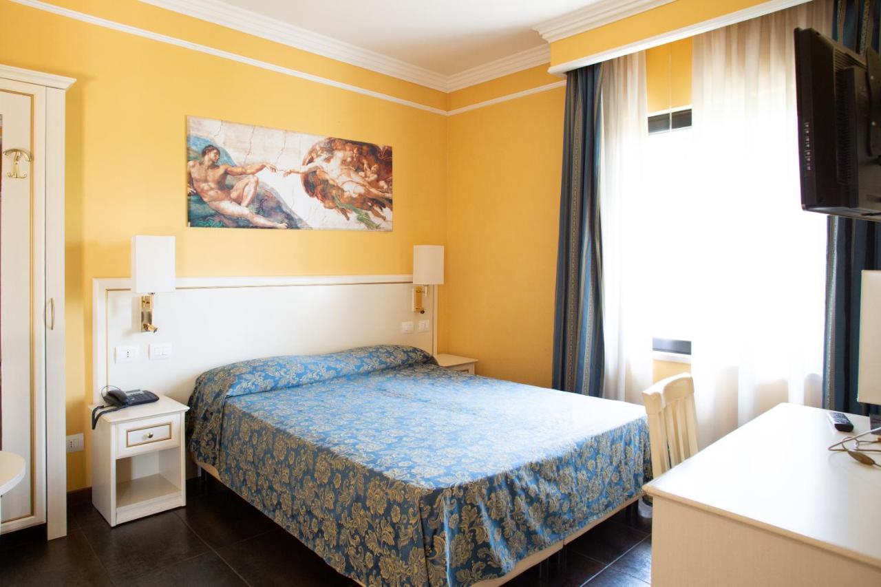 Cervara Park Hotel Rome Bagian luar foto